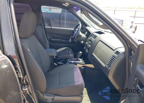 2011 Ford Escape Xlt from USA, damaged, VIN 1FMCU0DG9BKB70286